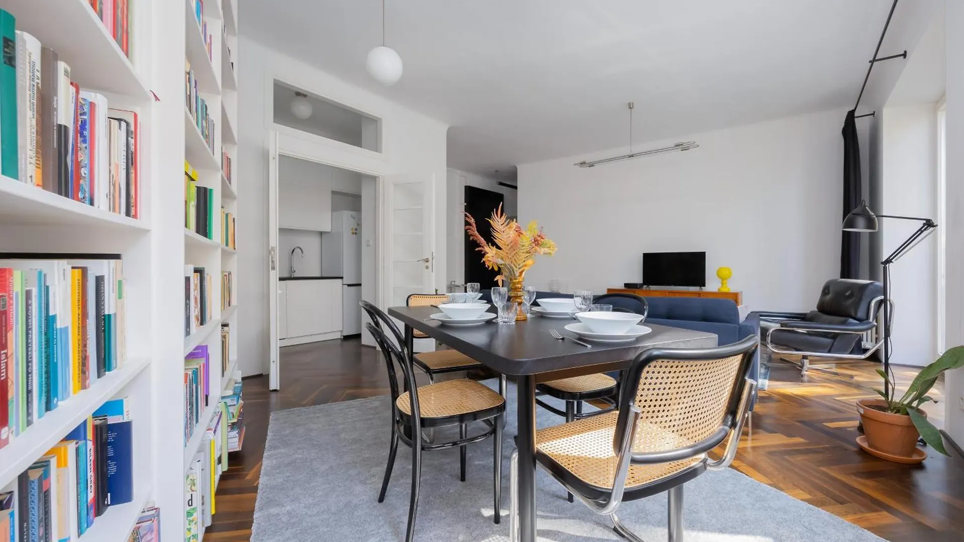 Atmospheric 1 Bedroom Apartment By Noclegi Renters Warsaw