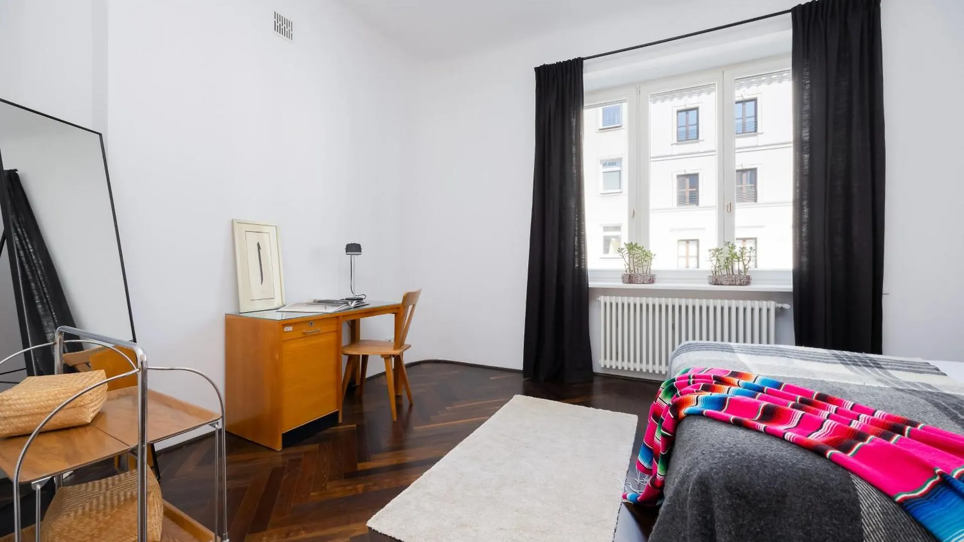 Atmospheric 1 Bedroom Apartment By Noclegi Renters Warsaw Poland