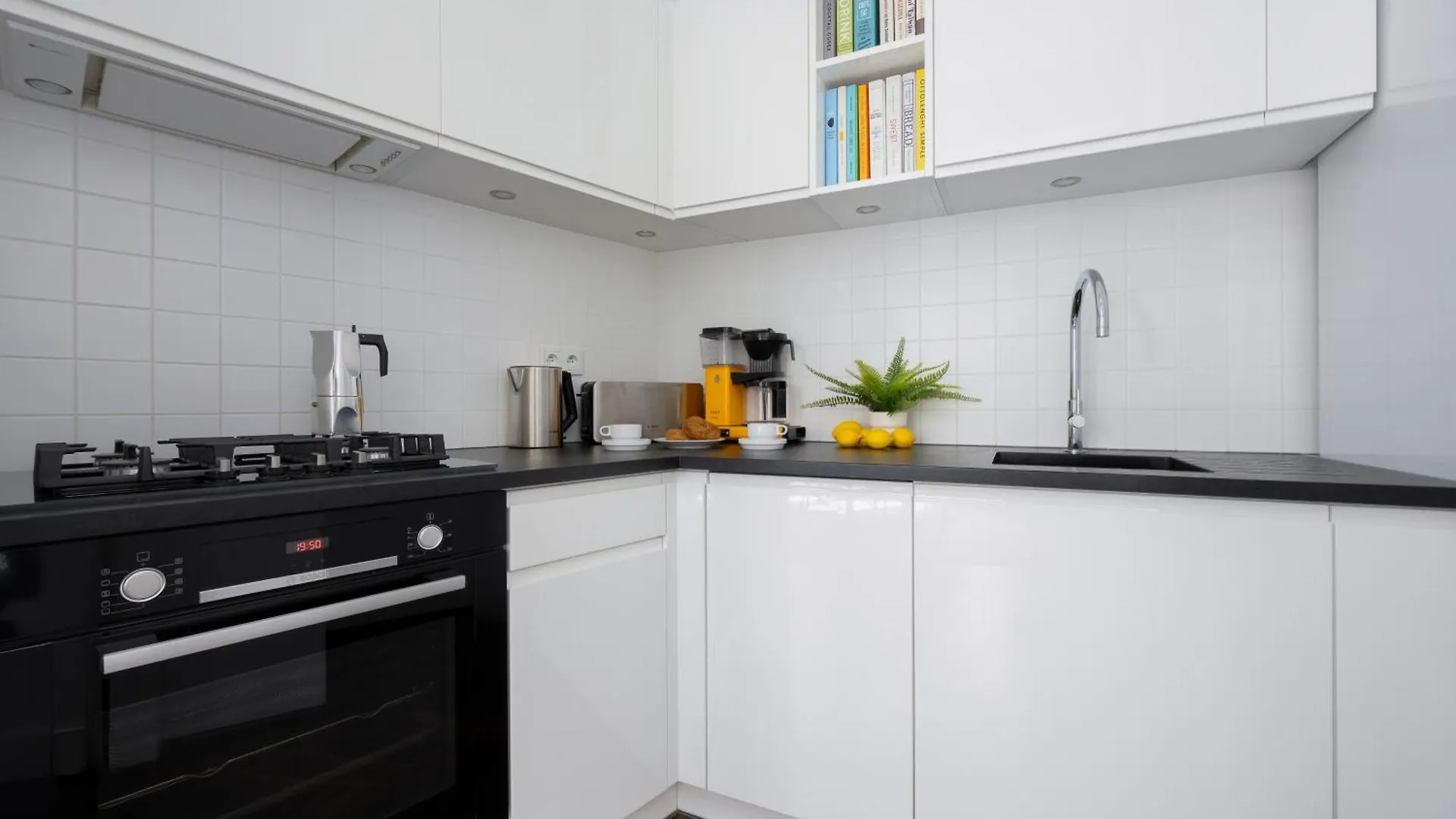 Atmospheric 1 Bedroom Apartment By Noclegi Renters Warsaw 0*,  Poland